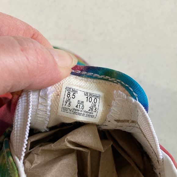 Vans Tie-Dye Slip-On Unisex Sneakers - Picture 3 of 6